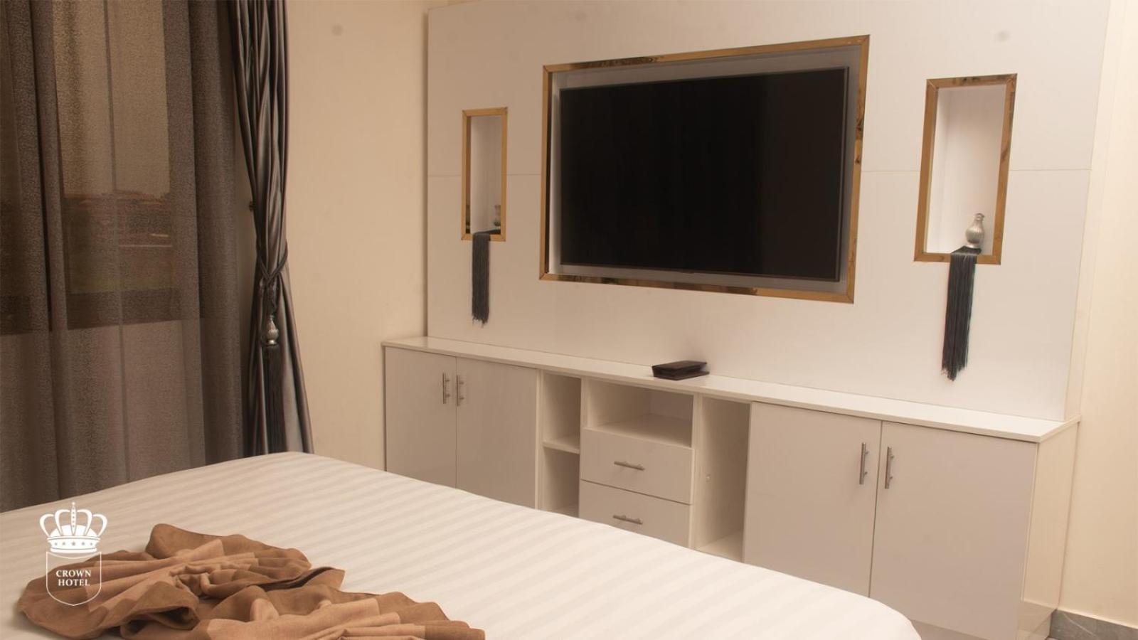 Crown Hotel จูบา ภายนอก รูปภาพ